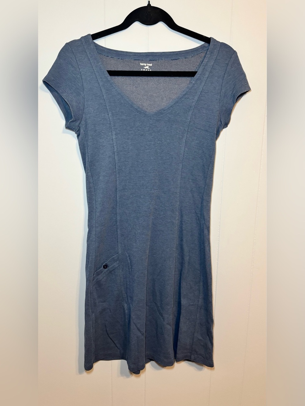 Horny Toad Blue V‑Neck Short Sleeve Knit Dress